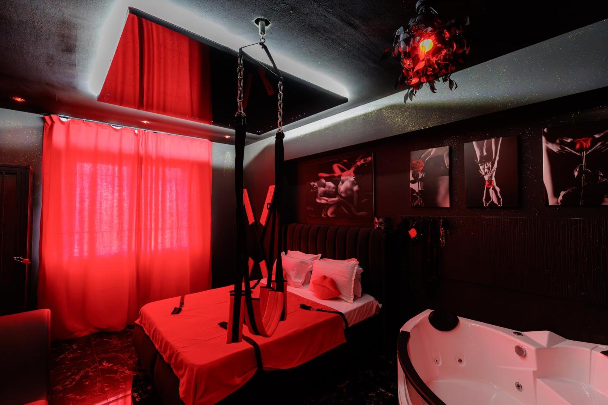 Romeo Nights - Love Rooms - Adults Only 부쿠레슈티 외부 사진