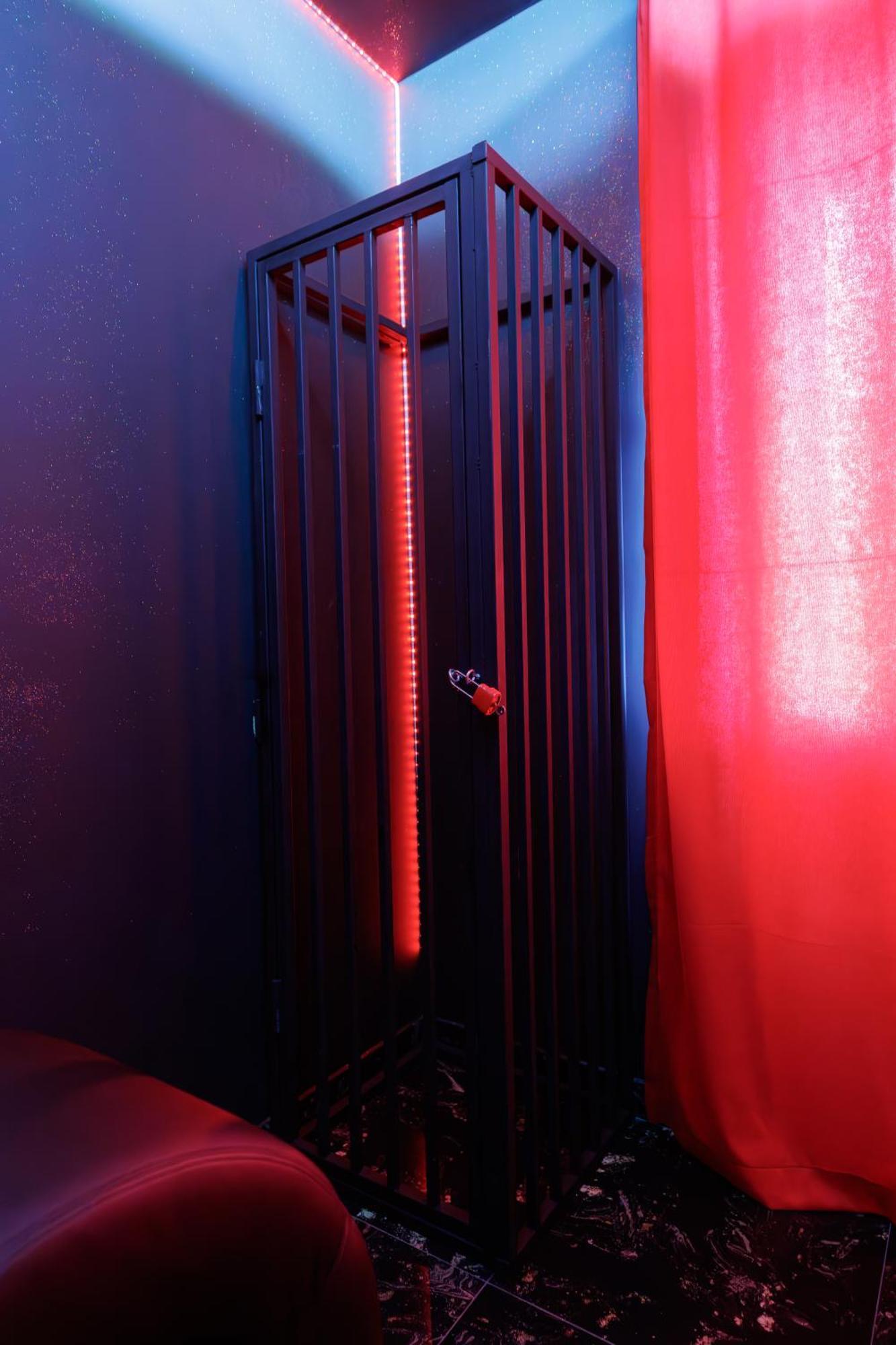 Romeo Nights - Love Rooms - Adults Only 부쿠레슈티 외부 사진