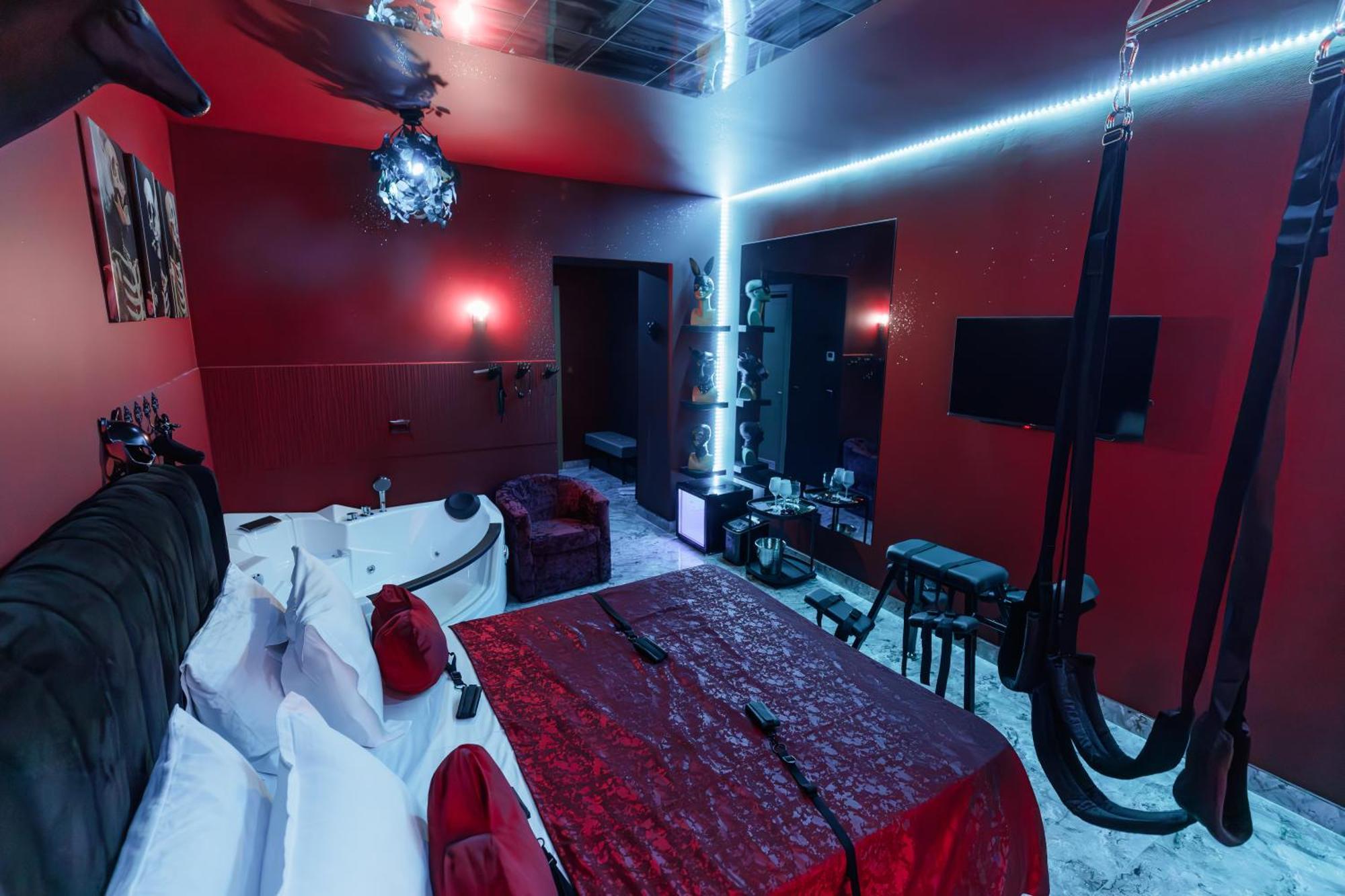 Romeo Nights - Love Rooms - Adults Only 부쿠레슈티 외부 사진